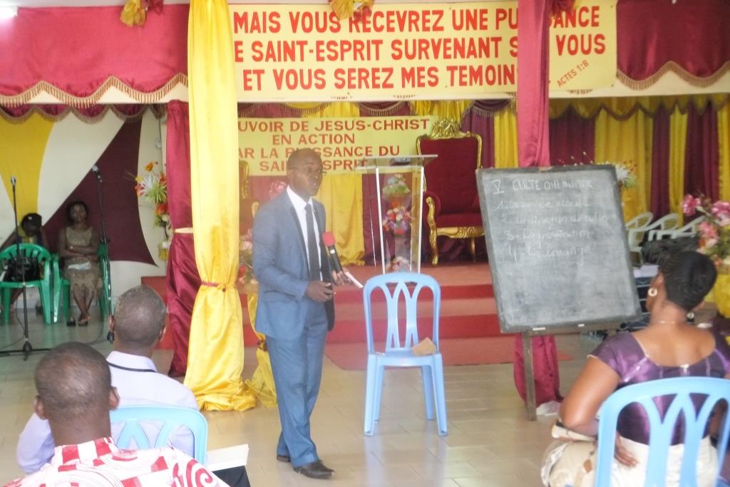 Ds. Philippe Makaye spreekt in Bingerville
